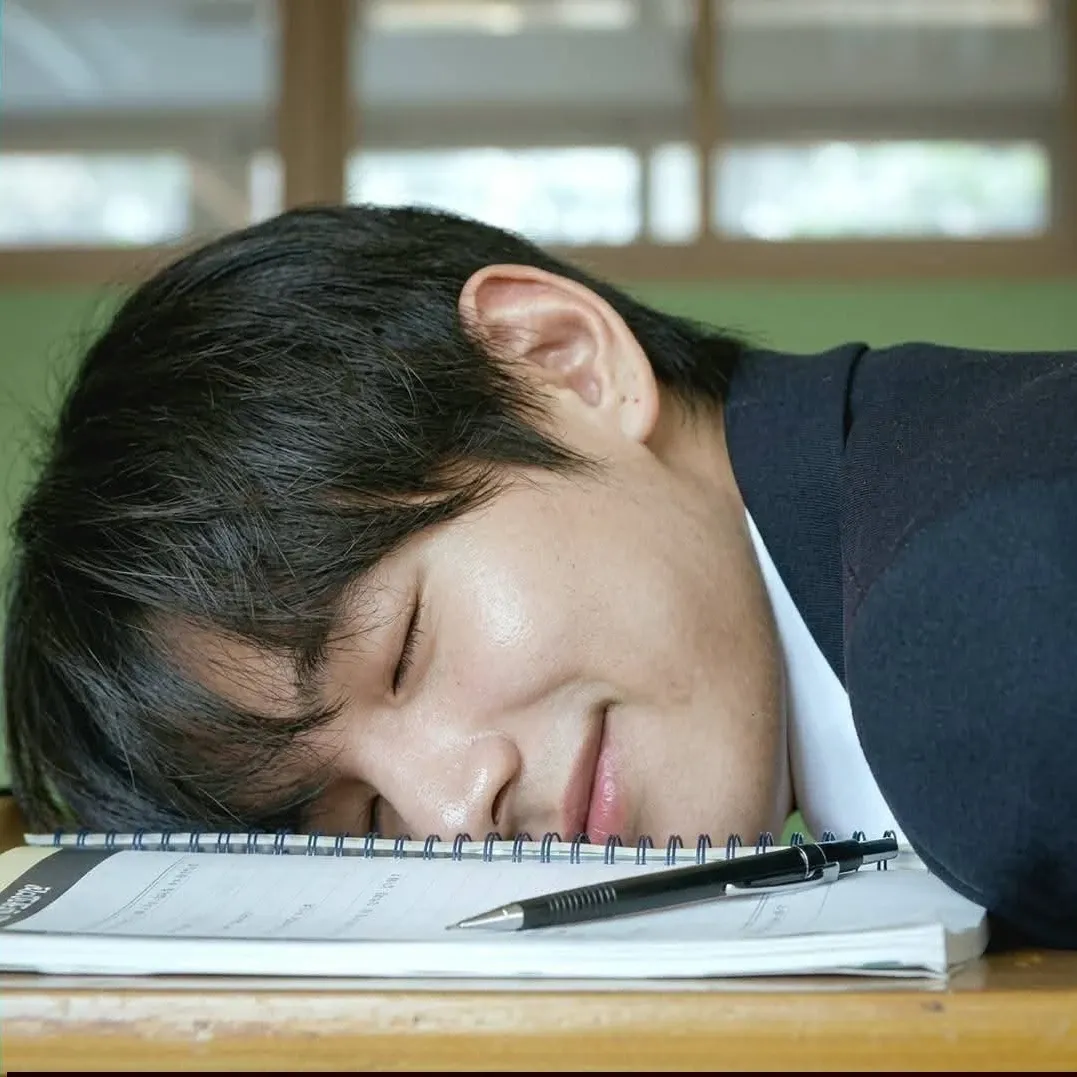 Foto terbaru V (BTS)