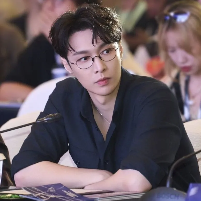 EXO의 비하인드 컷