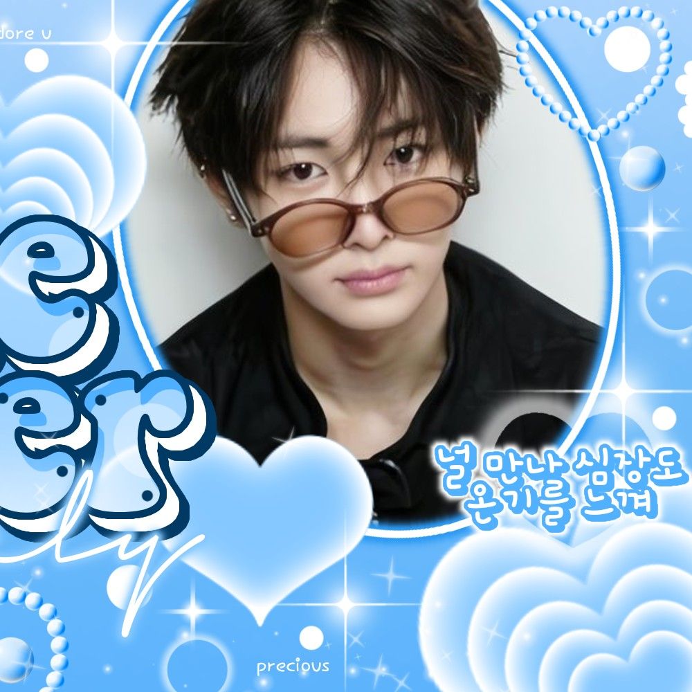 A moment captured by Zhou Anxin (ALPHA DRIVE ONE)'s fan