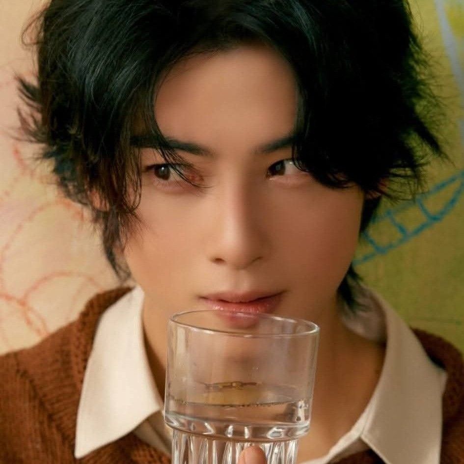 Behind-the-scenes cut of Eunwoo (ASTRO)