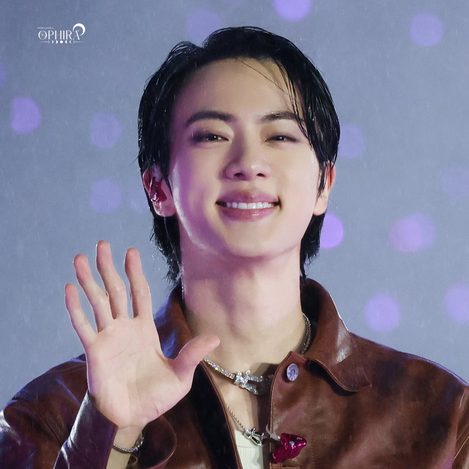 Foto aktivitas terbaru Jin (BTS)