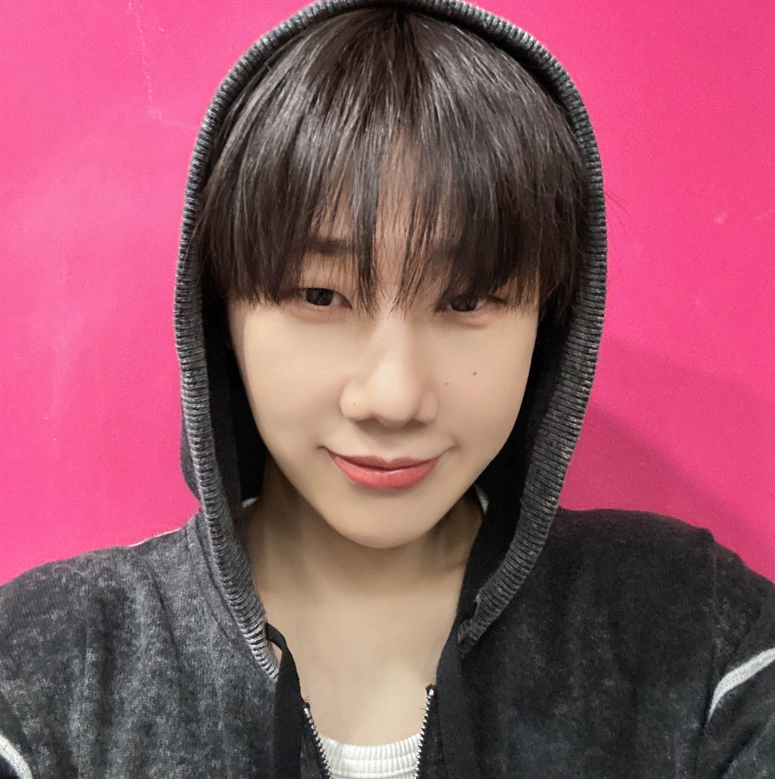 A moment captured by Sungkyu (INFINITE)'s fan