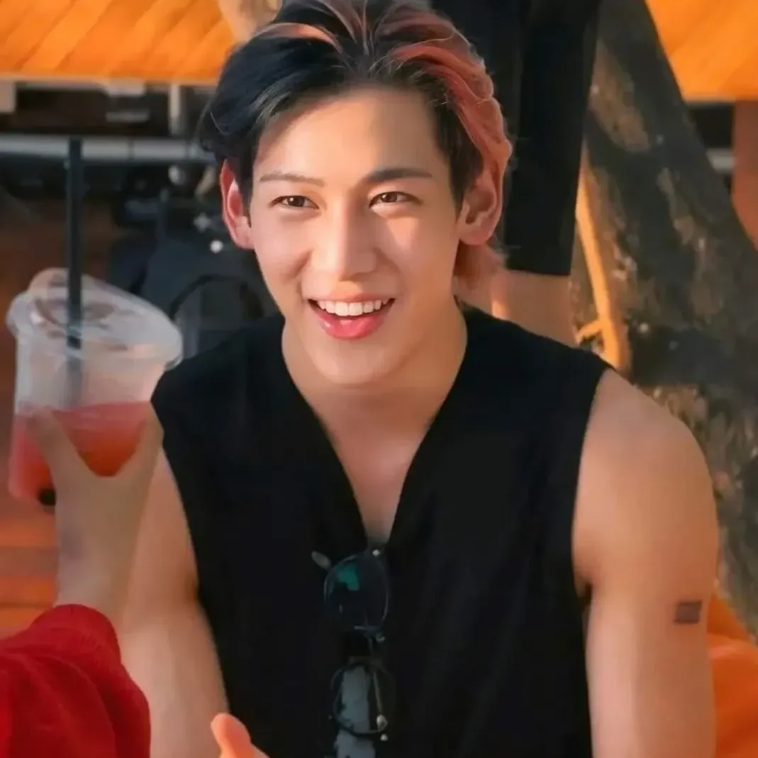 Latest photo of Bambam (GOT7)