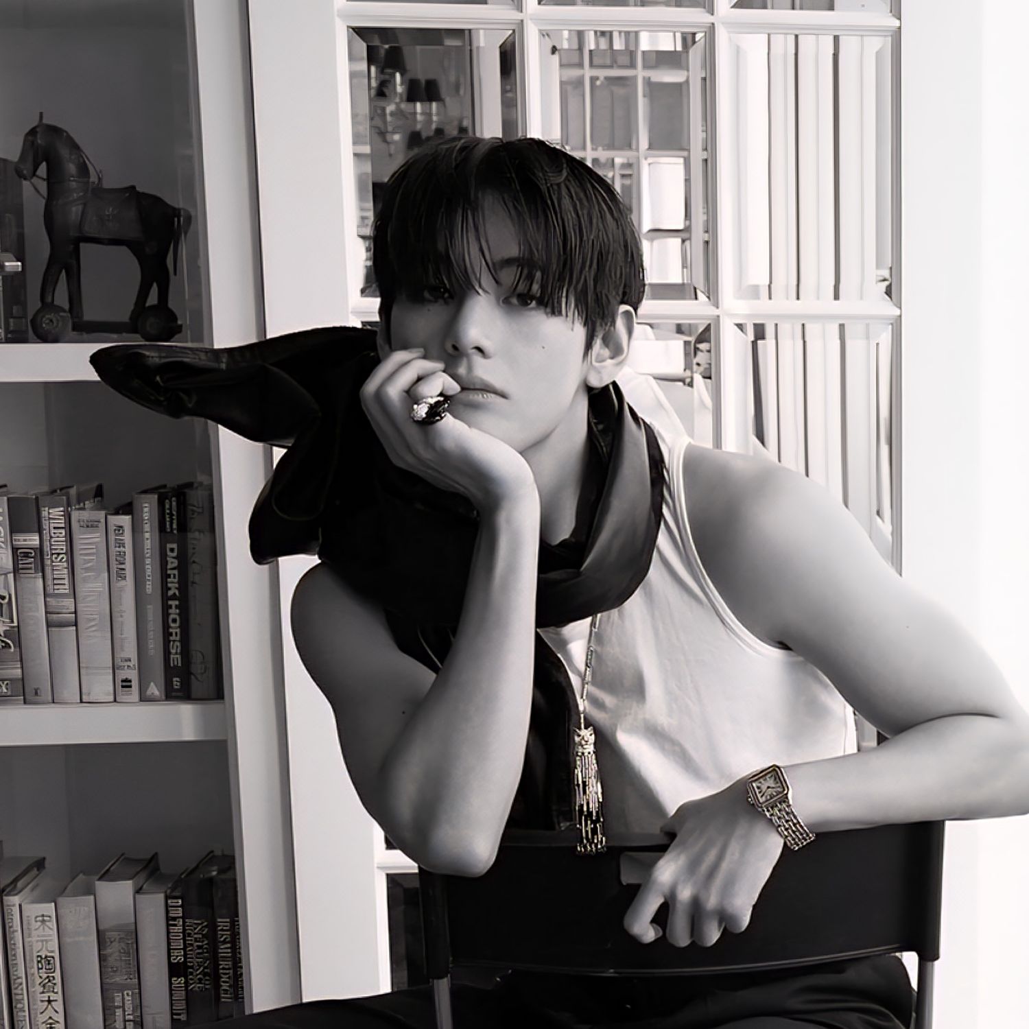 뷔 (방탄소년단) 최근 활동샷