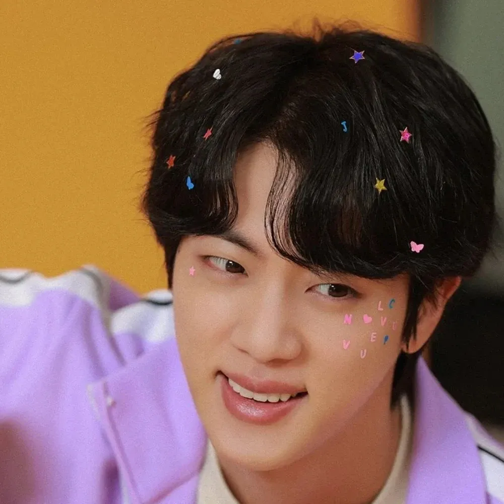 진 (방탄소년단) 최근 활동샷