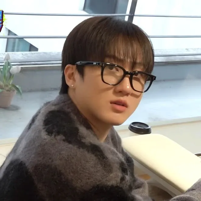 Behind-the-scenes cut of Changbin (Stray Kids)
