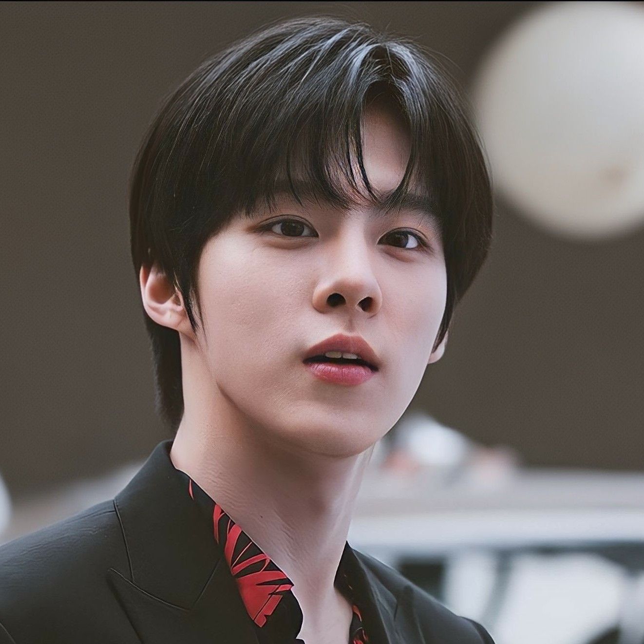 김우석의 비하인드 컷