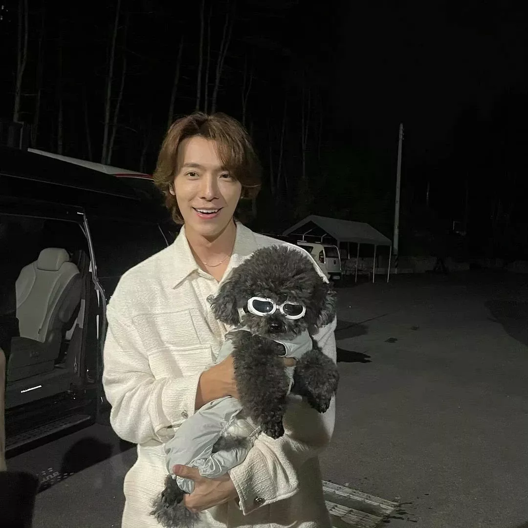 Foto aktivitas terbaru Donghae (Super Junior)