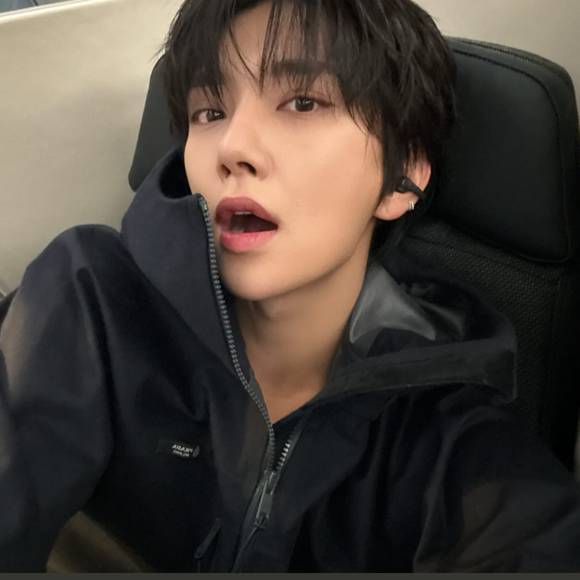 A moment captured by Joshua (SEVENTEEN)'s fan