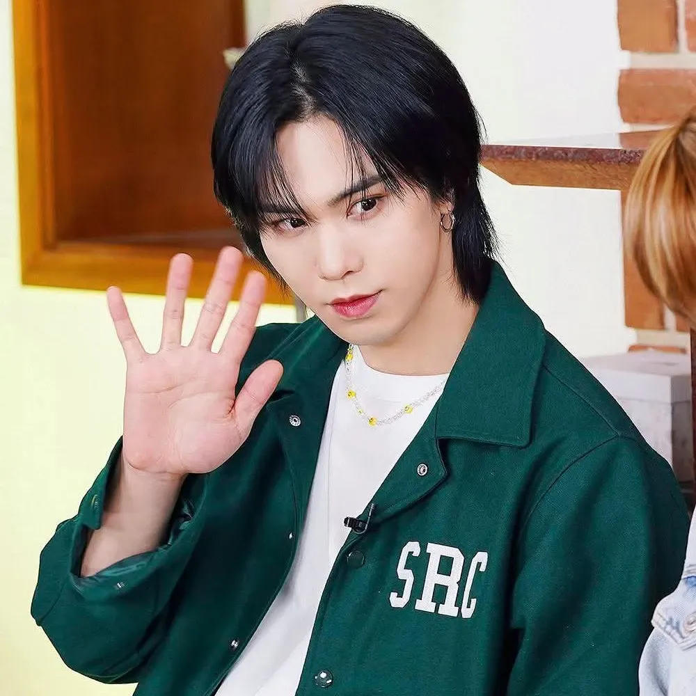 A moment captured by Rocky's fan