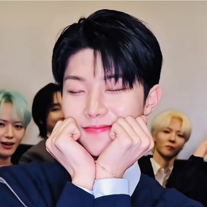 Hyunwoo (Xikers)粉絲拍下的瞬間