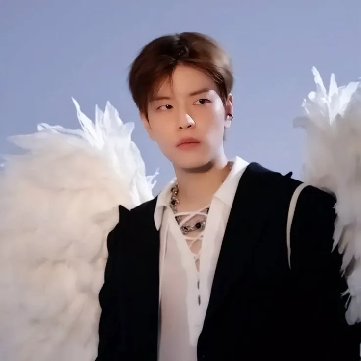Behind-the-scenes cut of Seungmin (Stray Kids)