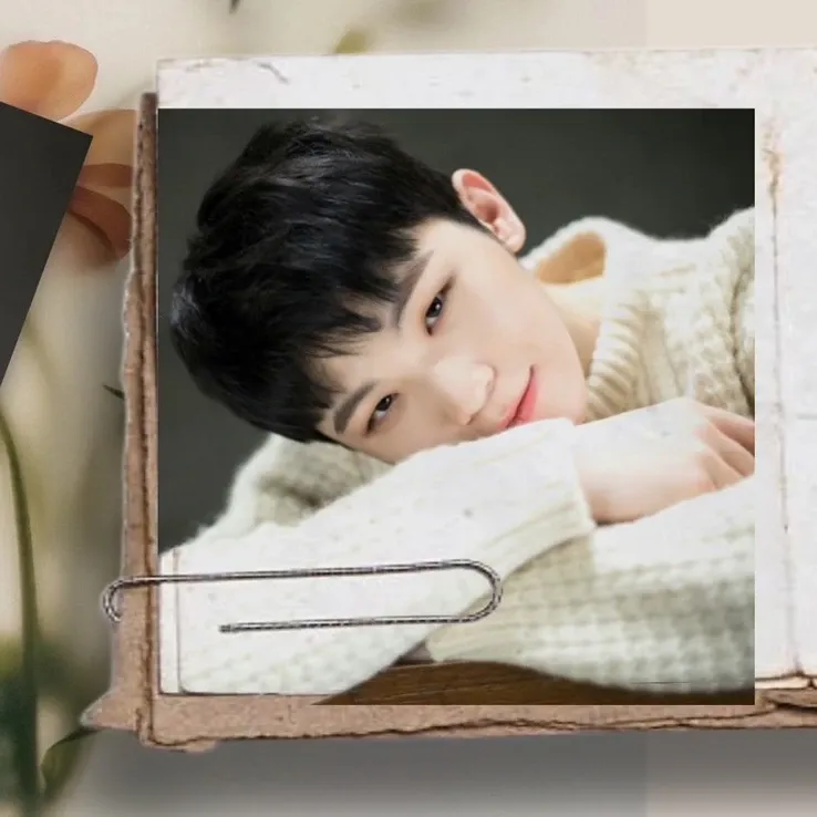A moment captured by Woozi (SEVENTEEN)'s fan