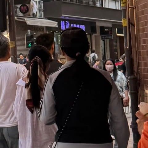 A moment captured by Hwasa (MAMAMOO)'s fan