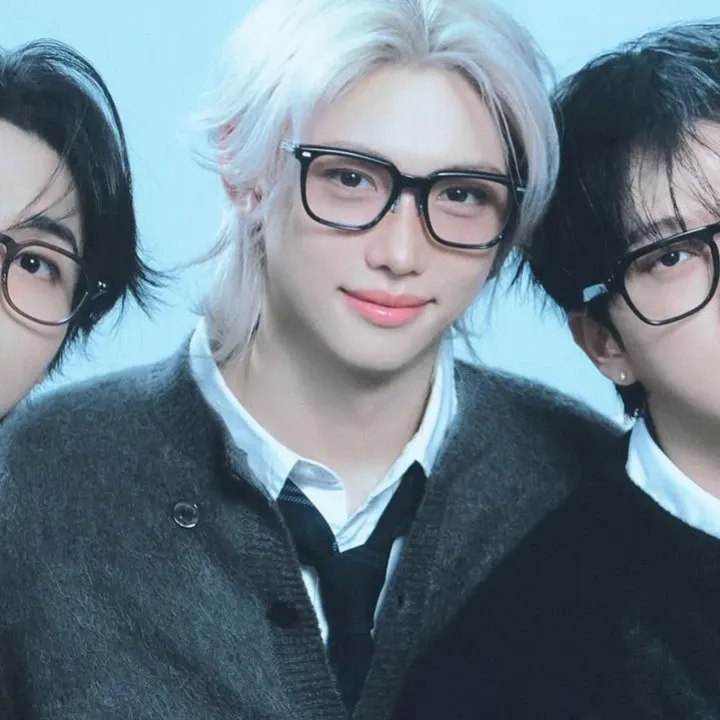 Latest photo of Felix (Stray Kids)