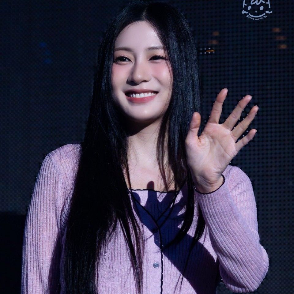 Recent activity shot of Oh Hayoung (Apink)