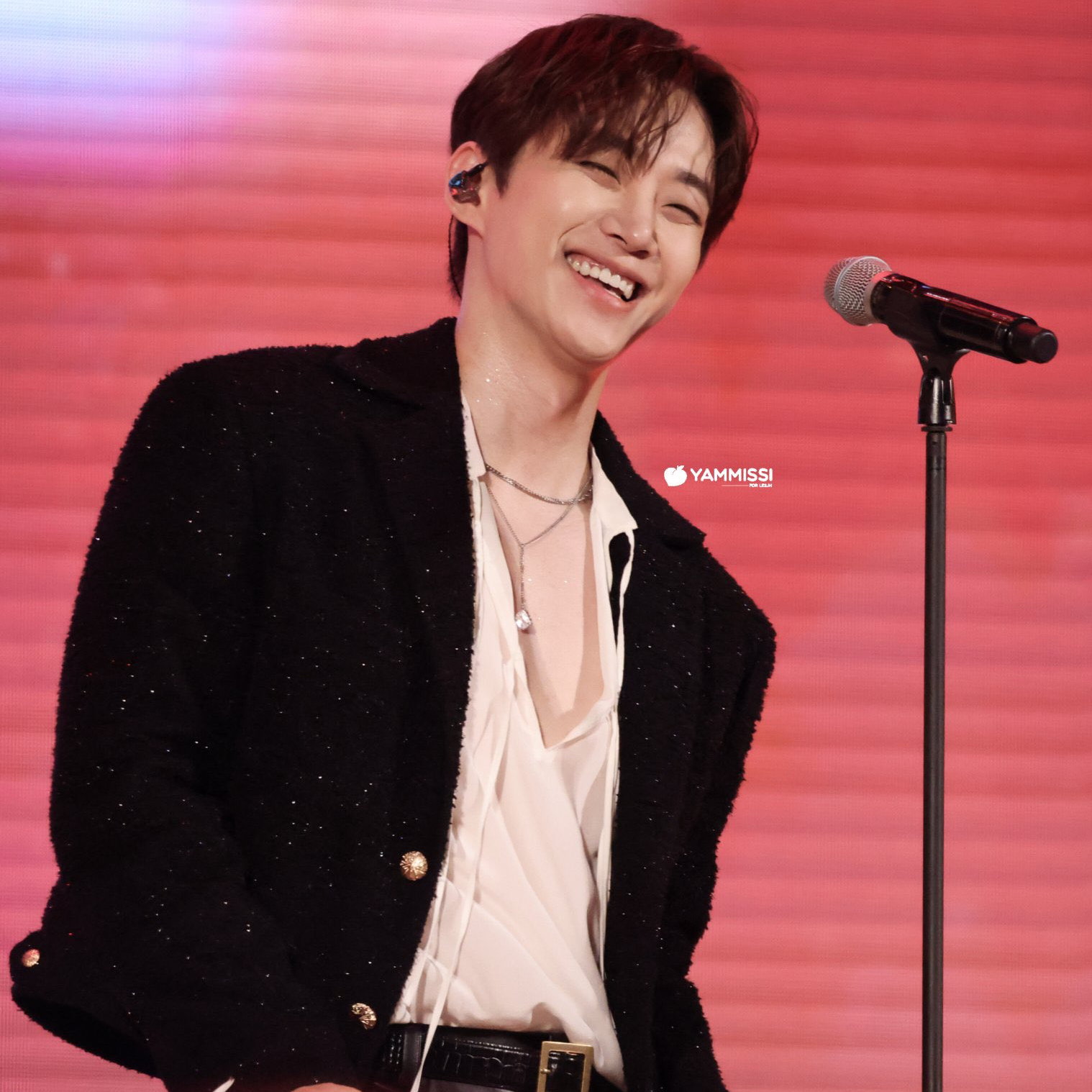 Behind-the-scenes cut of Junho (2PM)