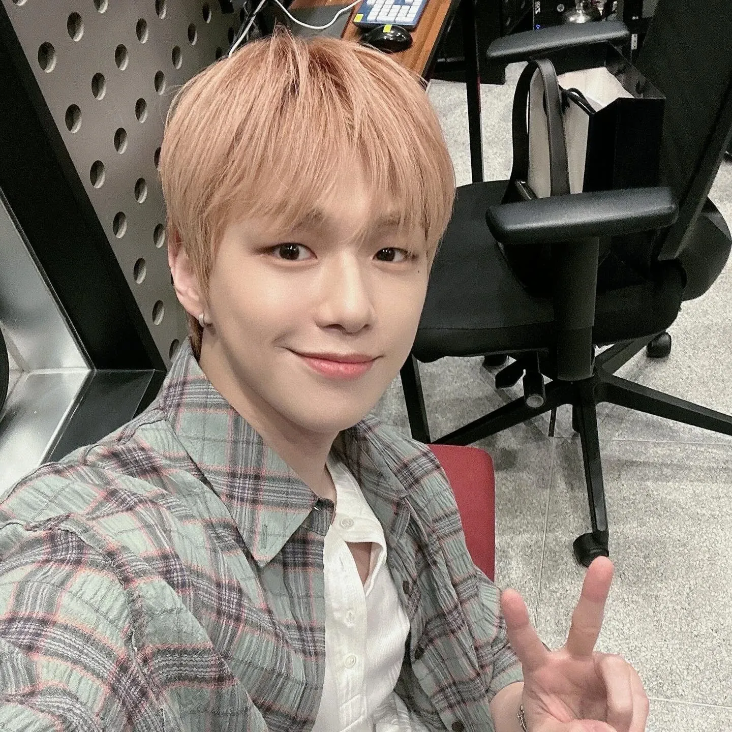 Recent activity shot of Kang Daniel