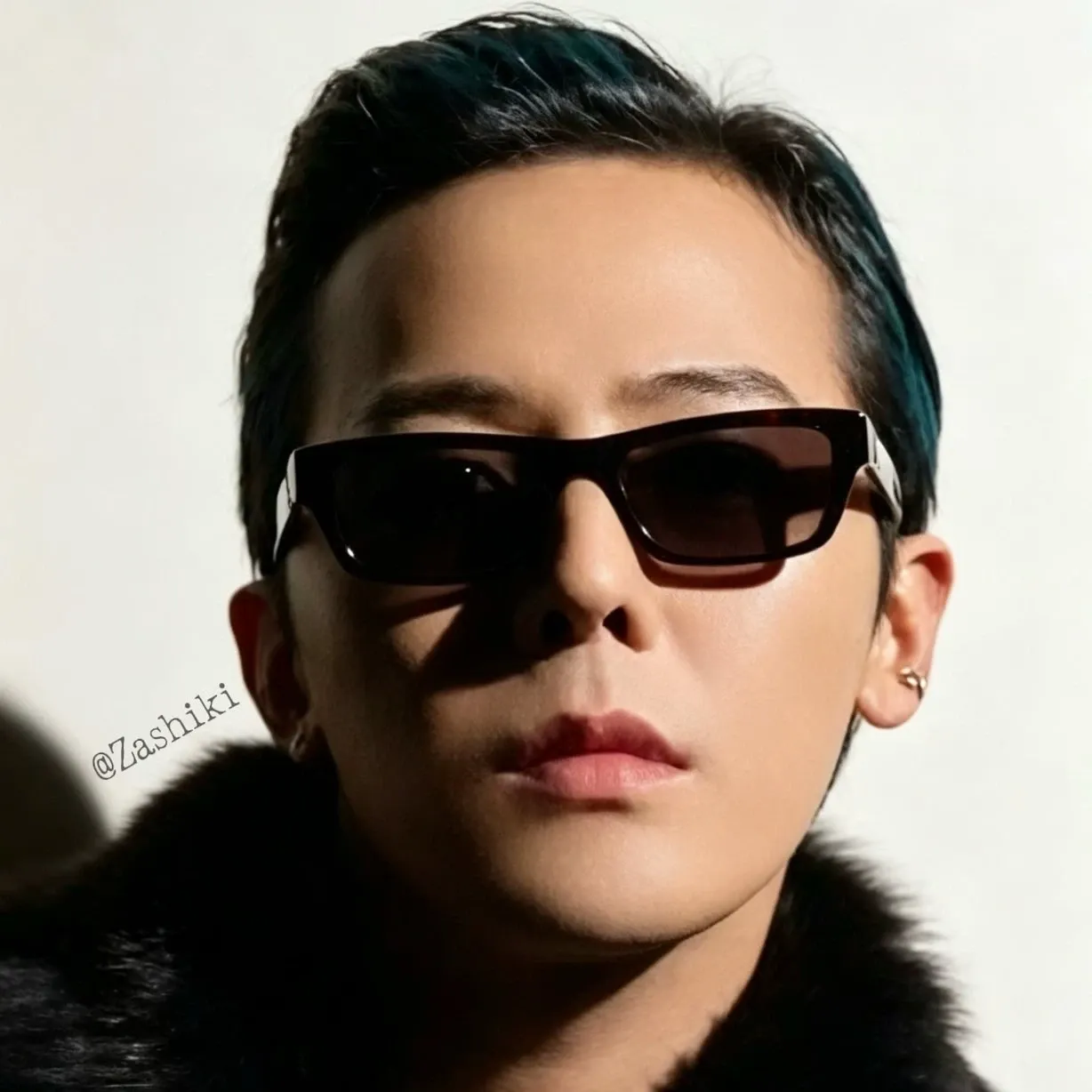 Recent activity shot of G-DRAGON (BIGBANG)