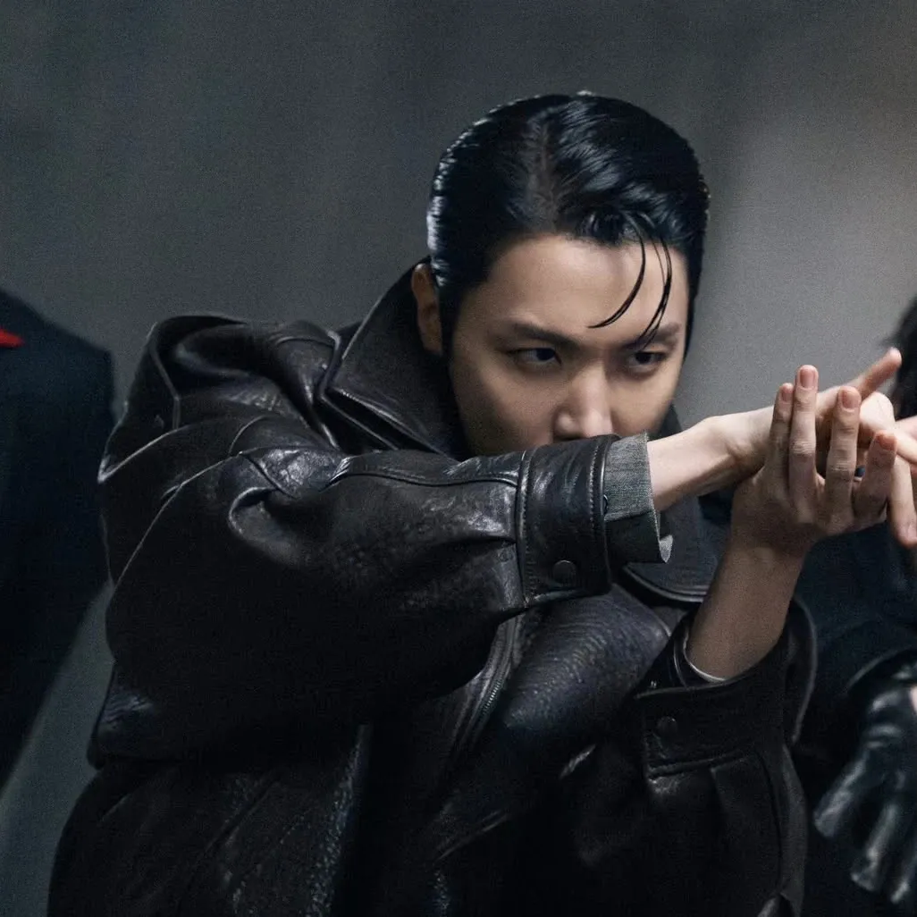 Foto terbaru j-hope (BTS)