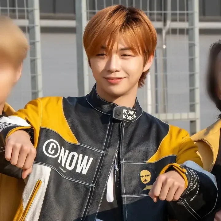 강다니엘 최근 활동샷