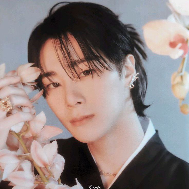 Behind-the-scenes cut of Moonbin (ASTRO)