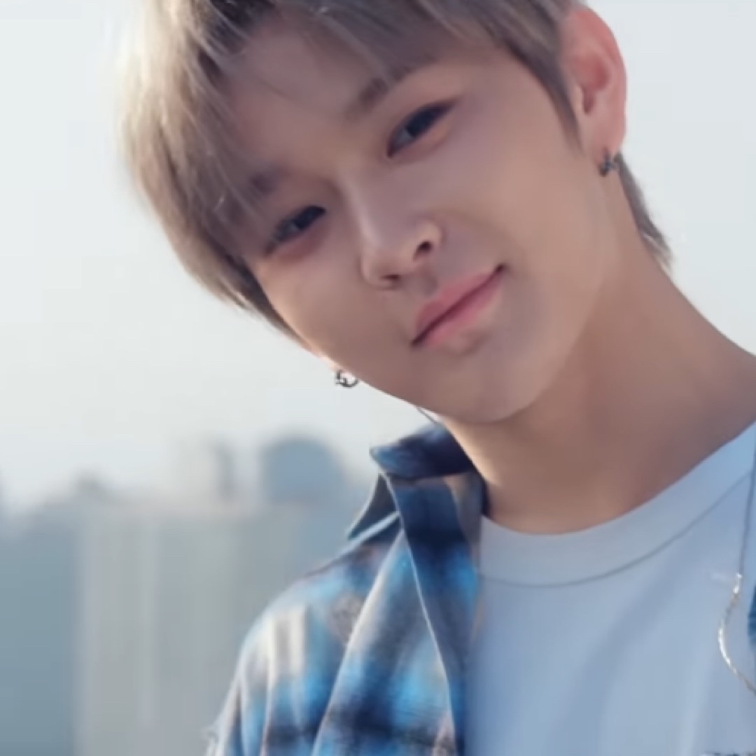 Latest photo of Haseung (WHIB)