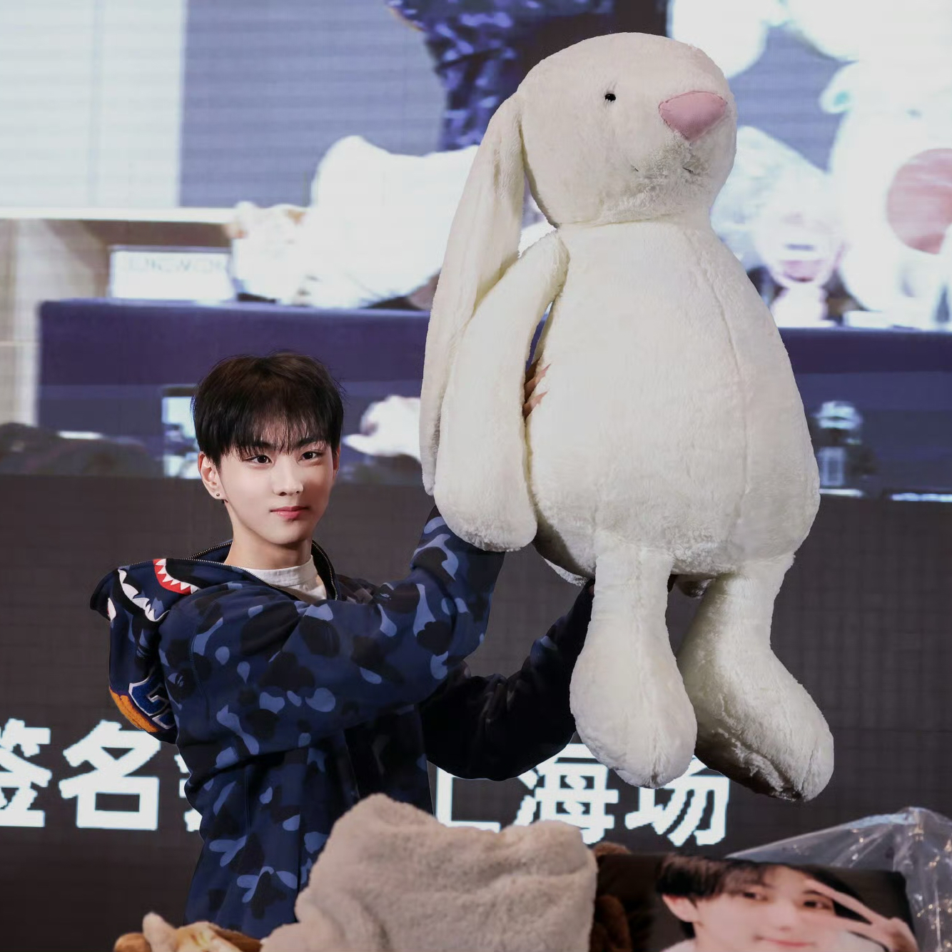 Recent activity shot of Jungwon (ENHYPEN)