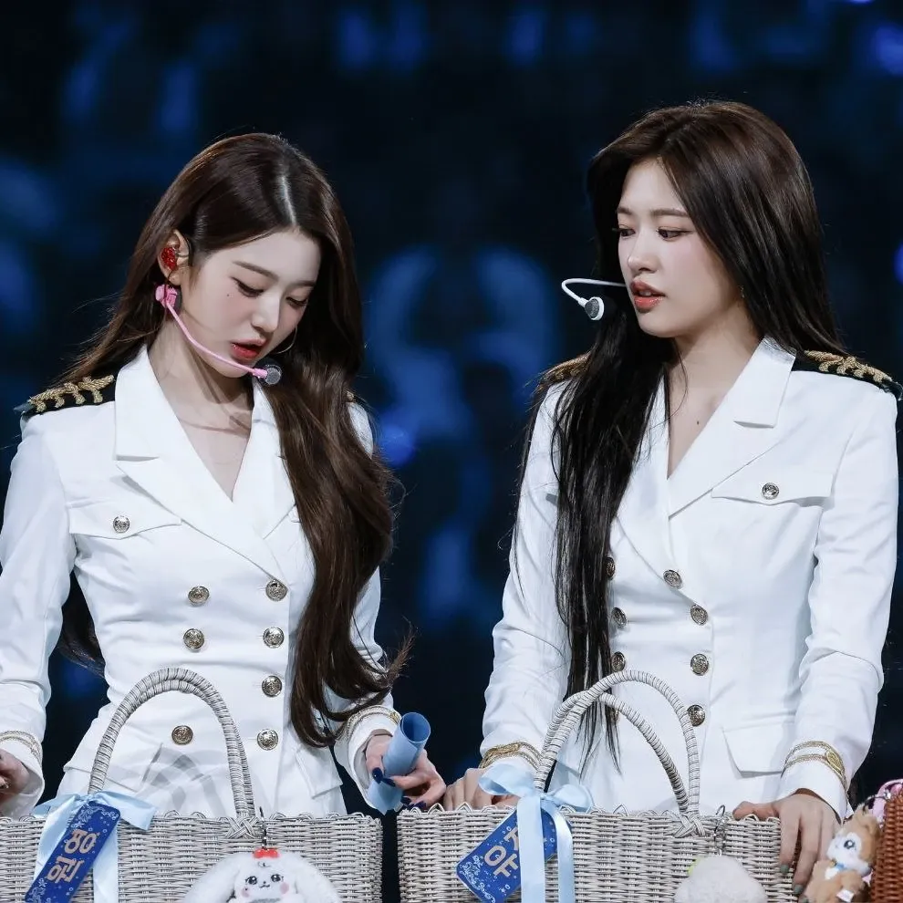 IVE의 비하인드 컷