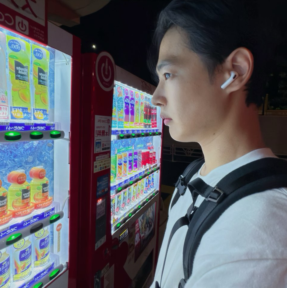 Behind-the-scenes cut of Choi Byungchan
