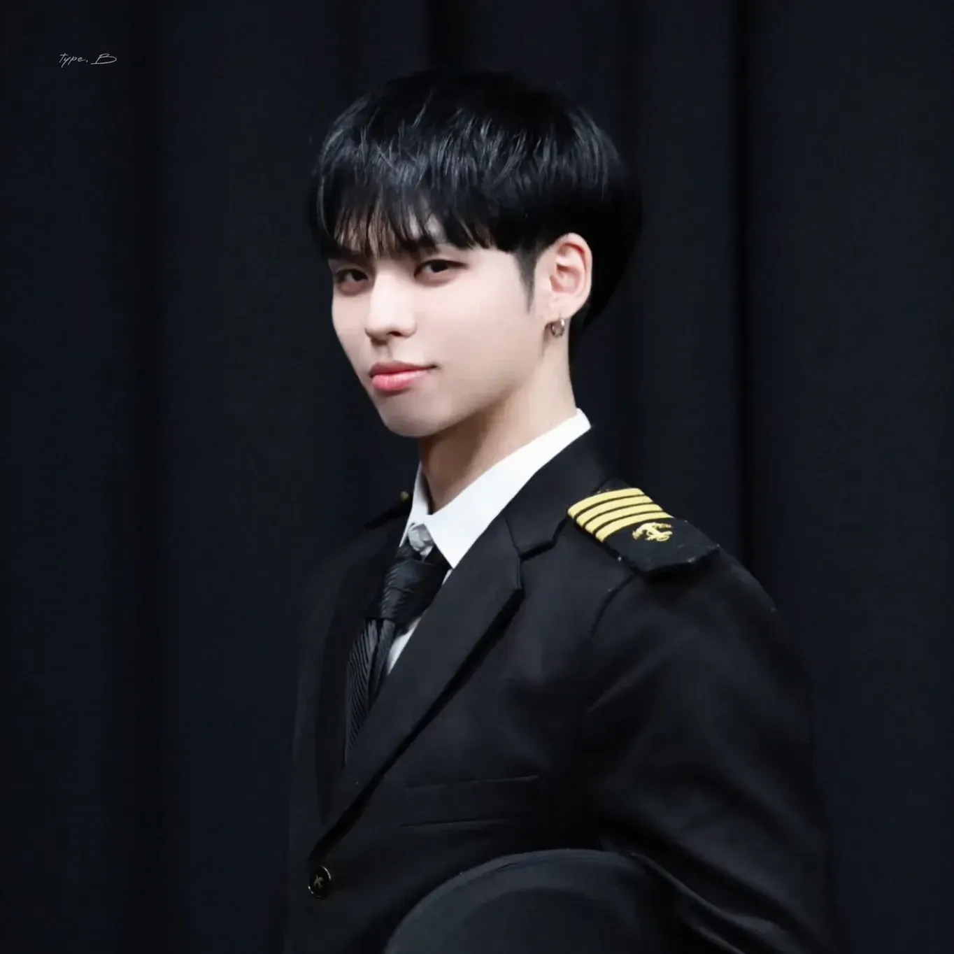 BX (CIX)의 비하인드 컷