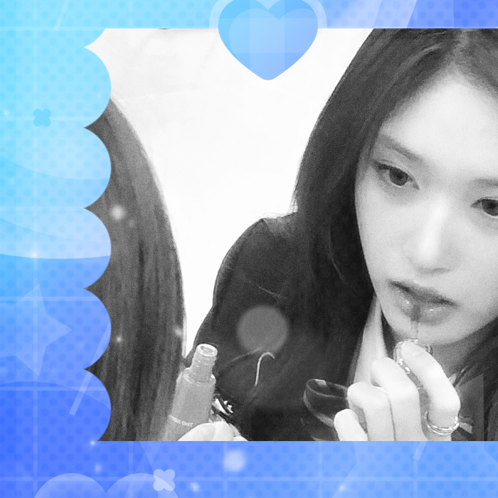 A moment captured by Leeseo (IVE)'s fan