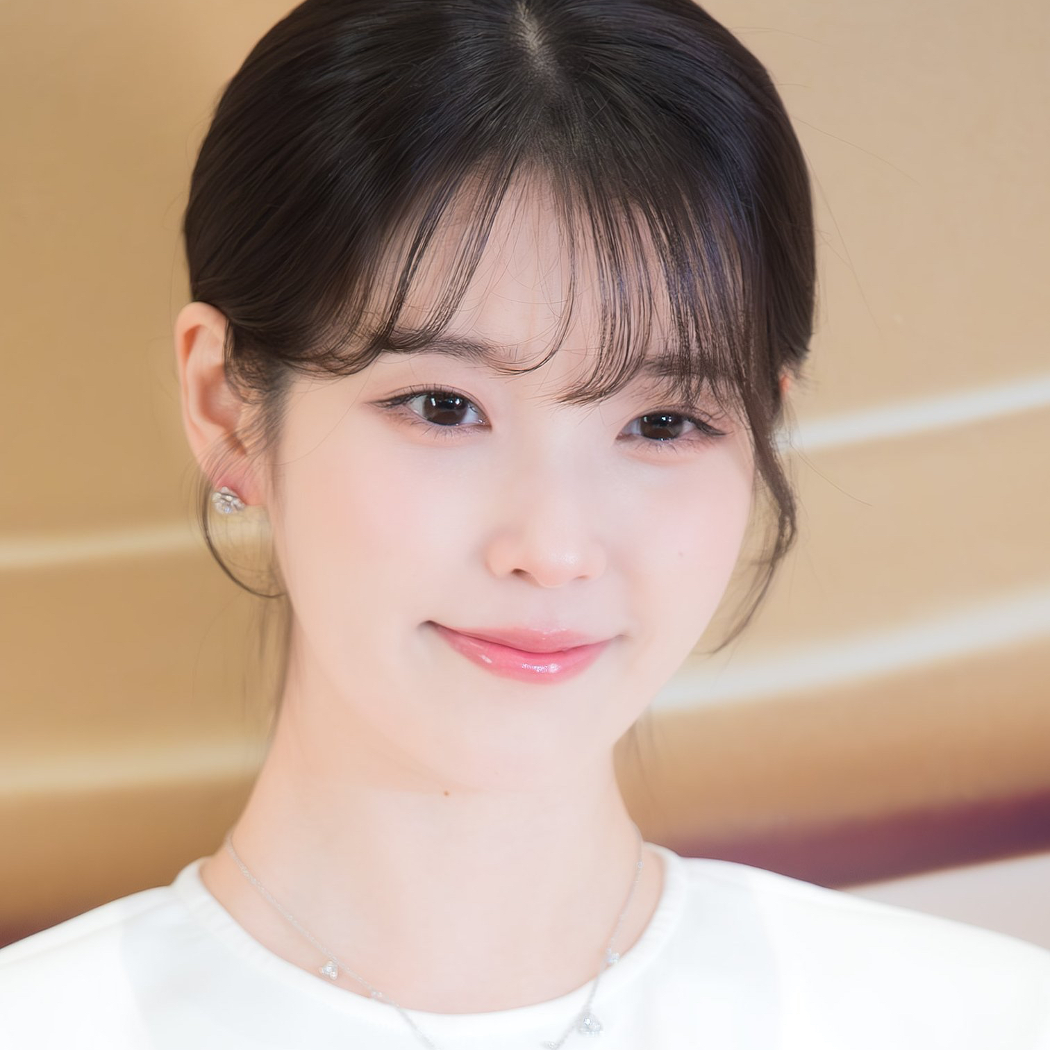 아이유의 비하인드 컷