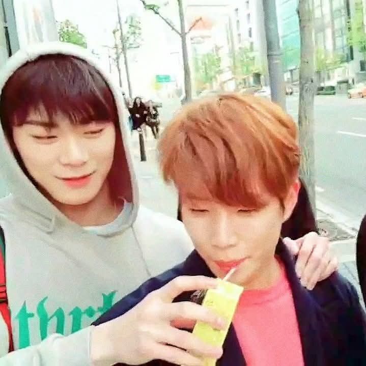 ASTRO的最新照片