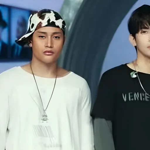 Today's hottest K-pop community feed