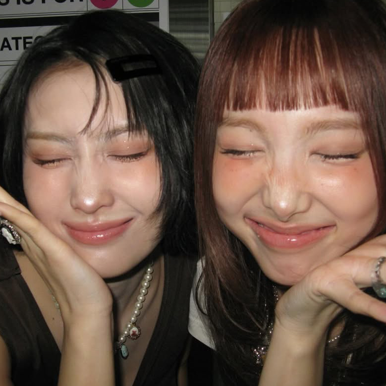 モモ (TWICE)の舞台裏ショット