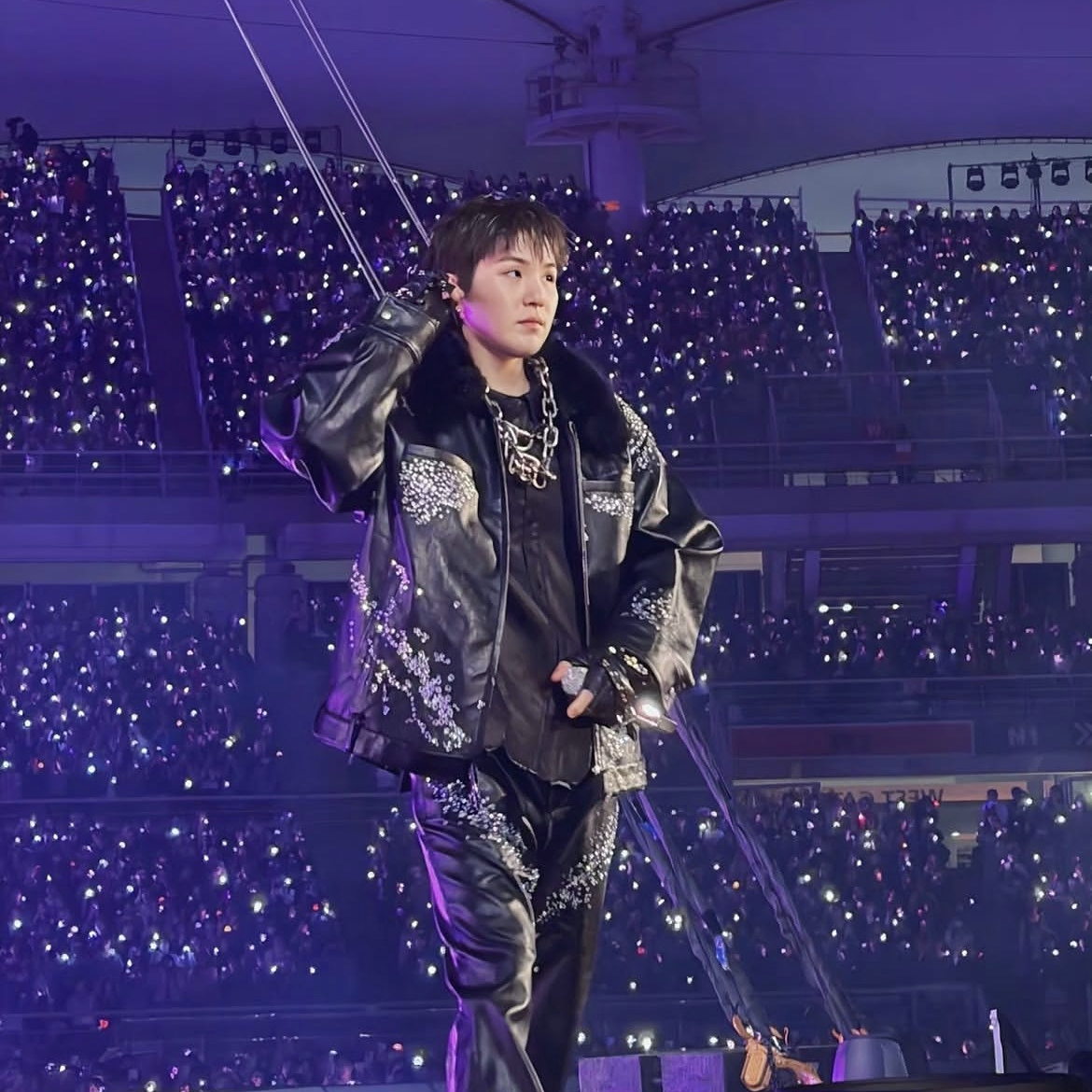 Potret di balik layar SUGA (BTS)