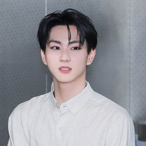 ジョンウォン (ENHYPEN)の最近の活動写真