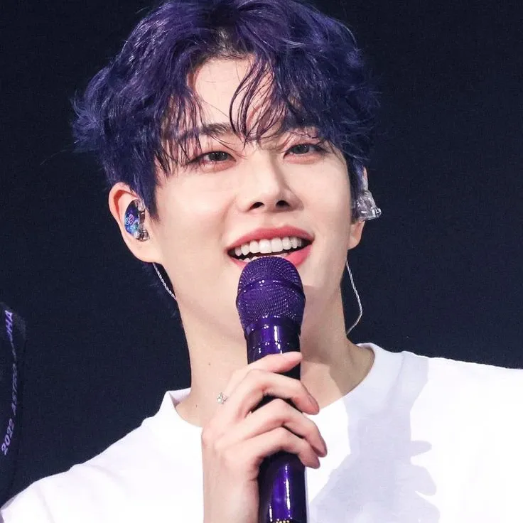 Behind-the-scenes cut of MJ (ASTRO)