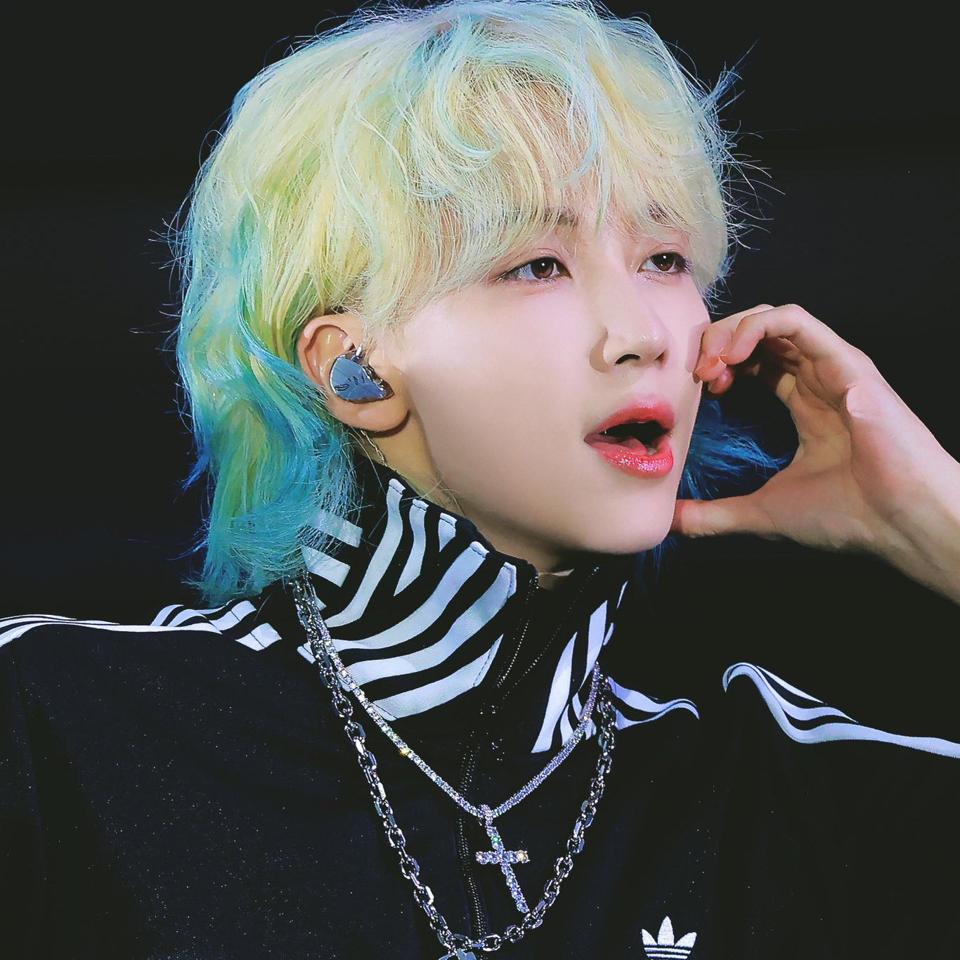Behind-the-scenes cut of Jeonghan (SEVENTEEN)