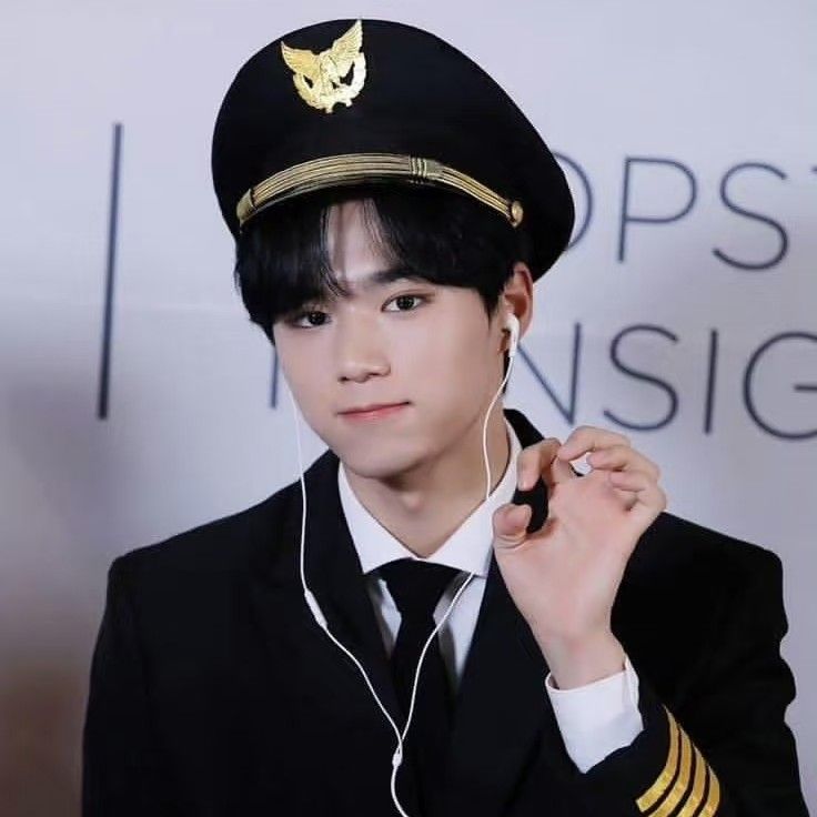 Recent activity shot of Kim Junseo (ALPHA DRIVE ONE)