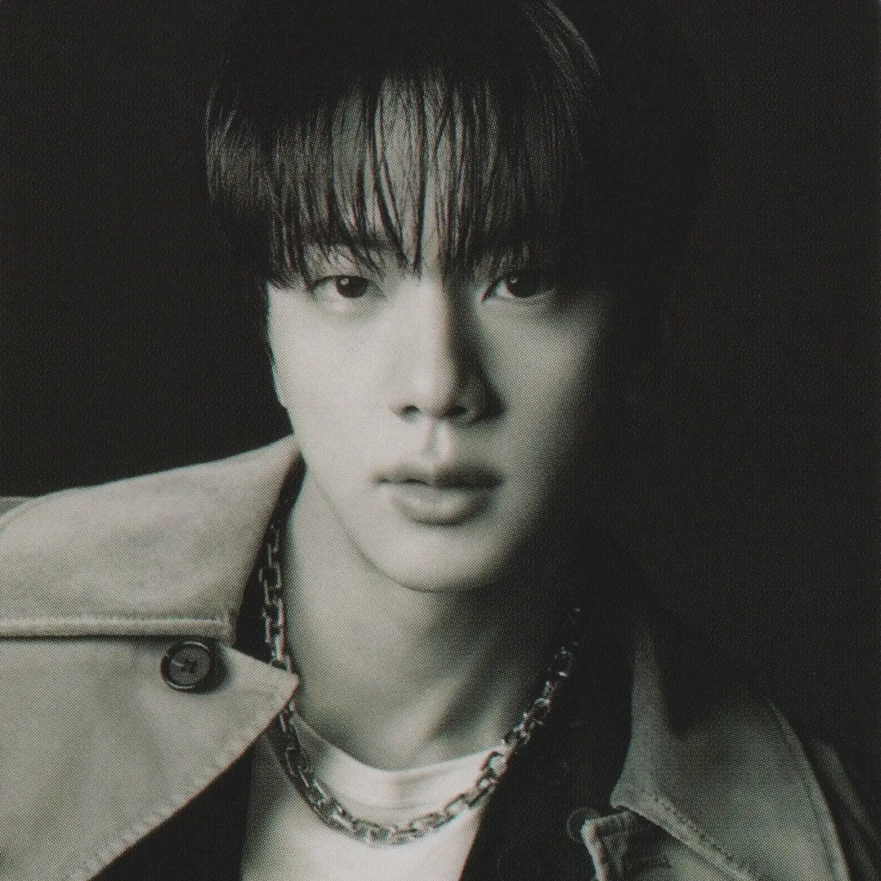 Foto aktivitas terbaru Jin (BTS)