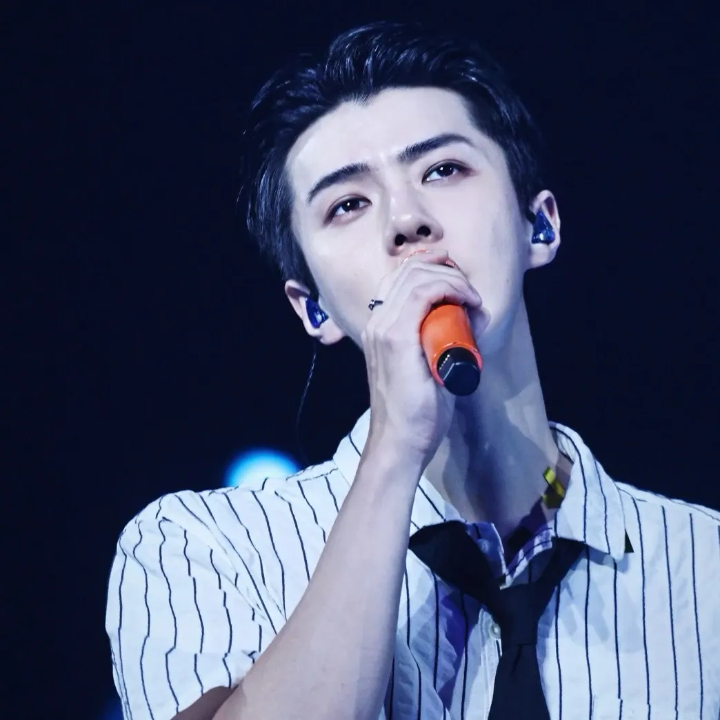 세훈 (EXO)의 최신 사진