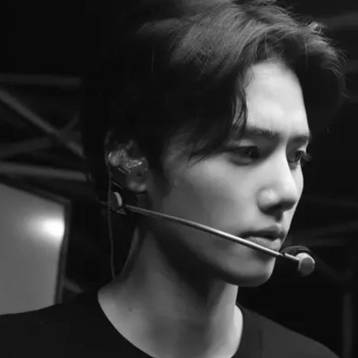 敏熙 (CRAVITY)粉丝拍下的瞬间