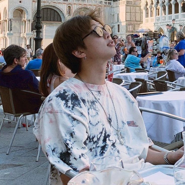 RM (방탄소년단)의 최신 사진