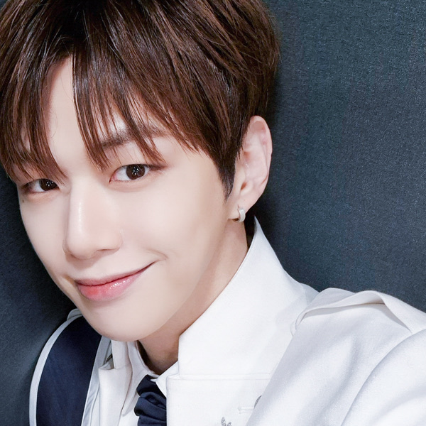 강다니엘 최근 활동샷