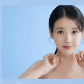 Foto aktivitas terbaru IU