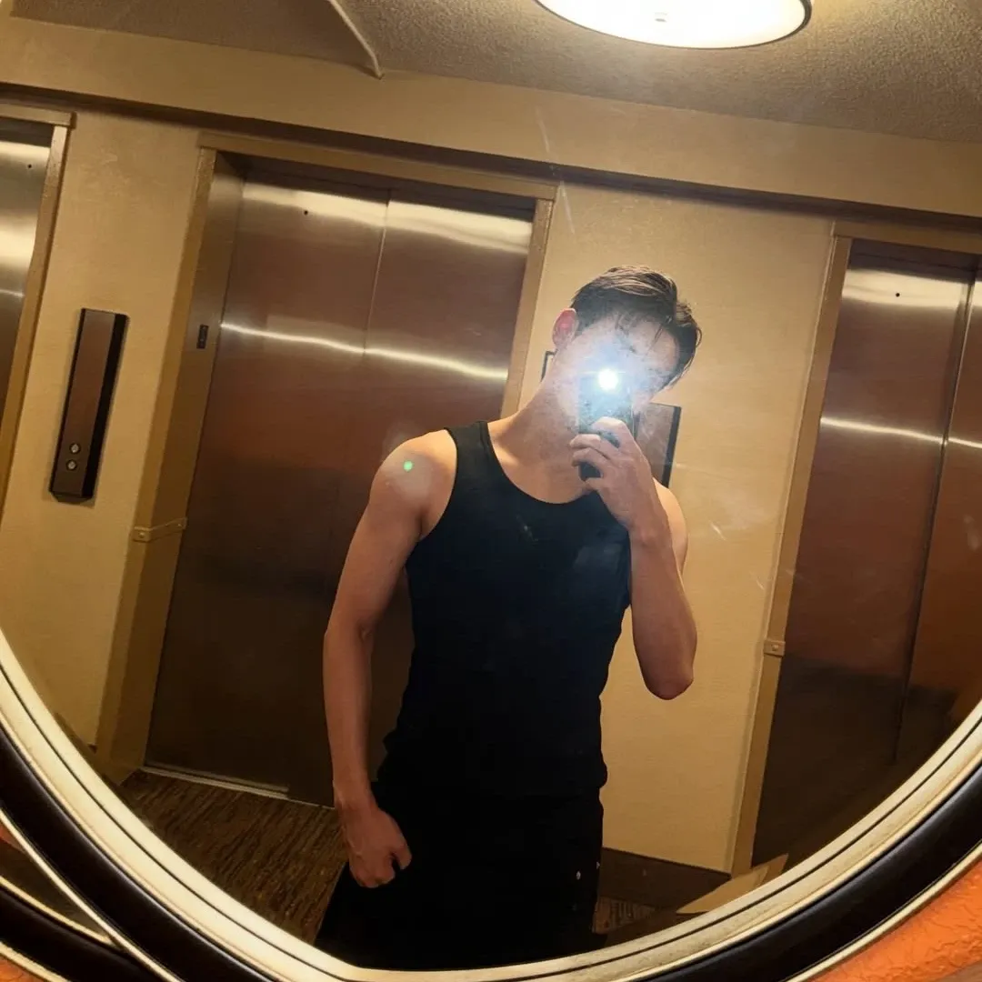 Behind-the-scenes cut of Chan (A.C.E)