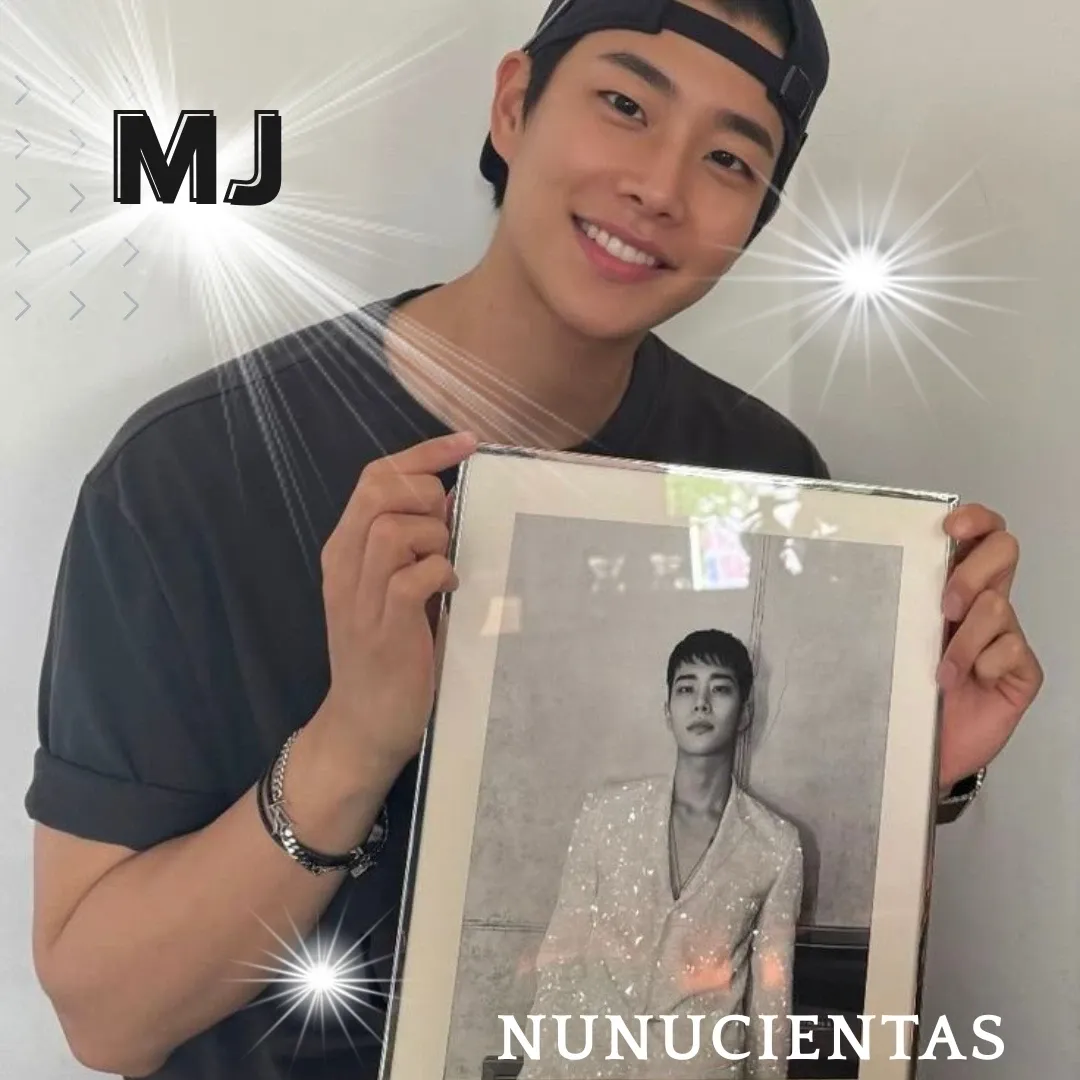 A moment captured by MJ (ASTRO)'s fan