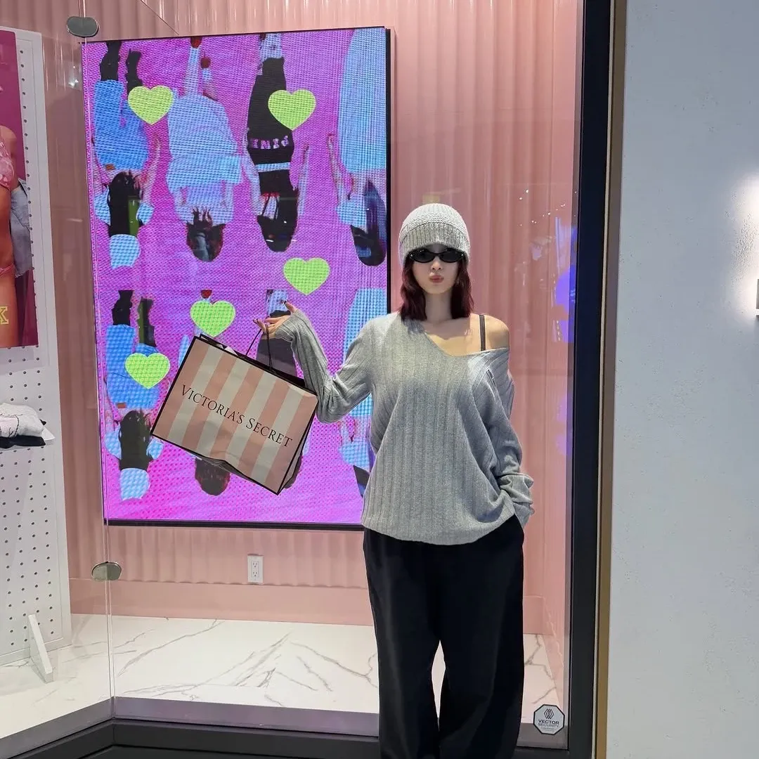 Momo (TWICE)的最新活動照片